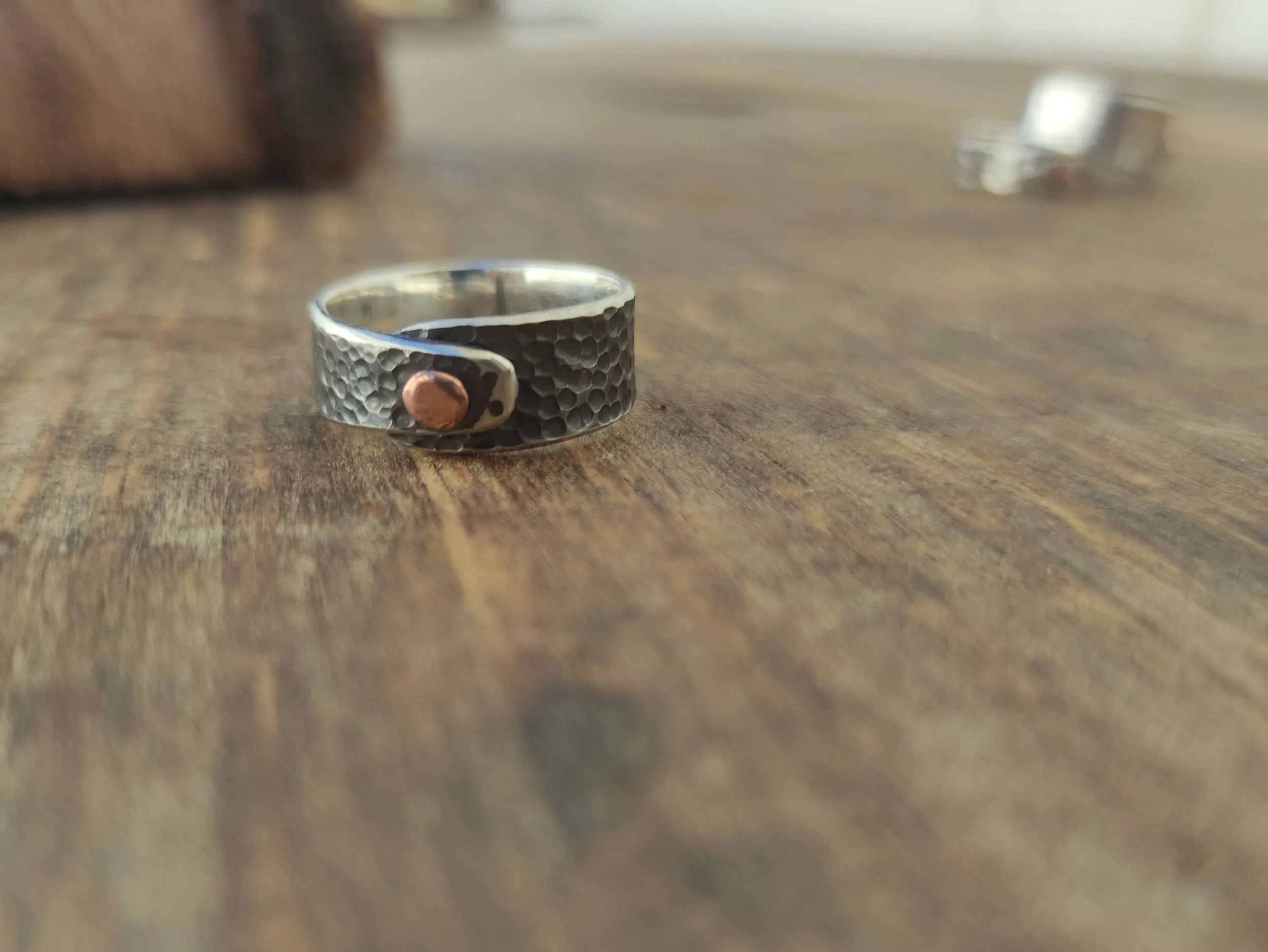 Anillo de Plata y Cobre para Hombre y para Mujer | Plata Vieja y Textura Rústica | Hecho a medida