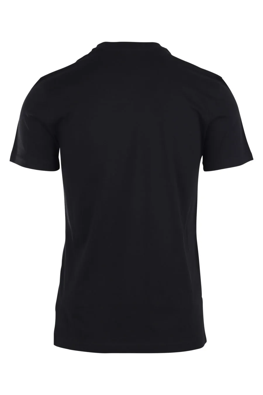 Camiseta negra con logo milano