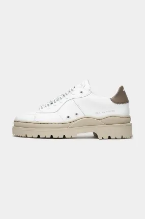 Filling Pieces Court Serrated