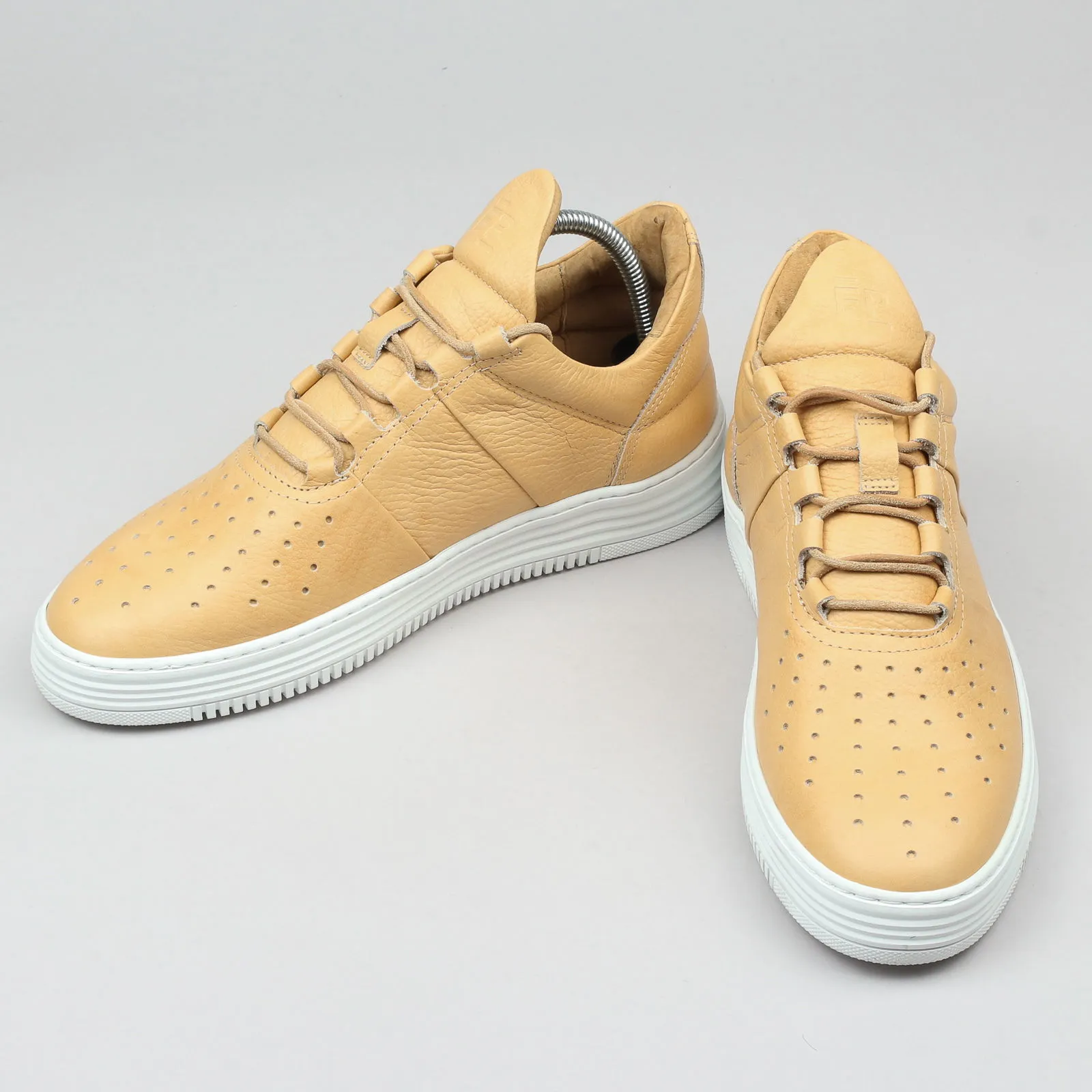 Filling Pieces Low Top - Tabs