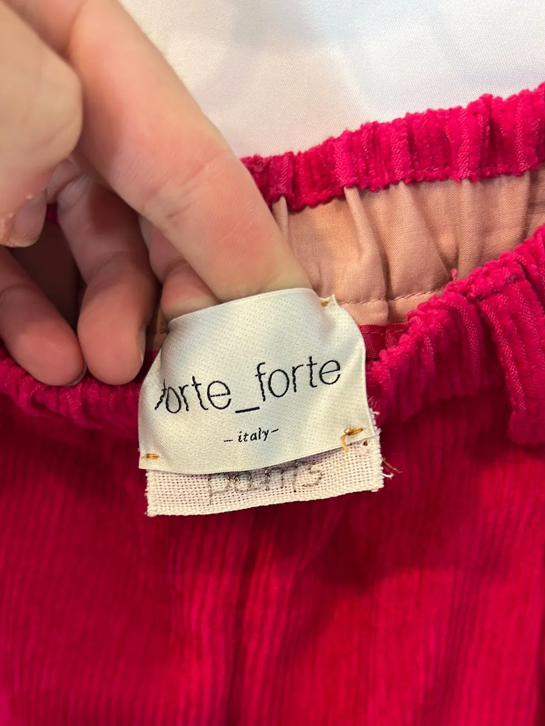 FORTE FORTE. Pantalón fucsia textura. T 32