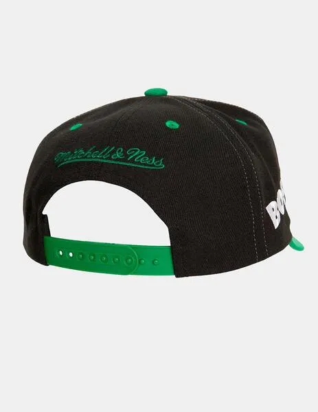 Gorra MITCHELL & NESS OVERBITE PRO CELTICS - Black