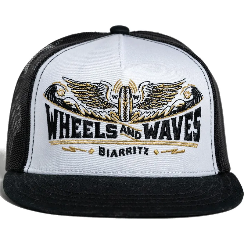 Gorra trucker plana blanca y negra Spitfire Black WW18 de Wheels And Waves