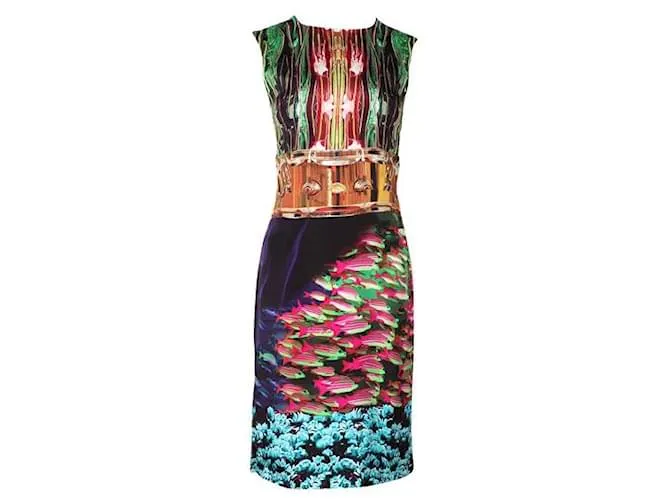 Vestido a media pierna sin mangas con estampado floral y de peces multicolor de Mary Katrantzou 